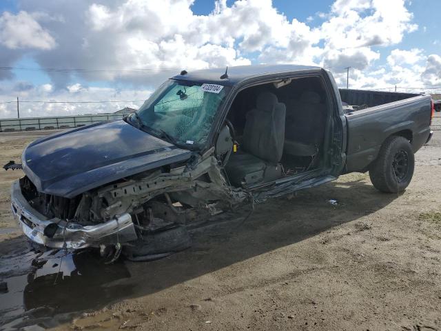 CHEVROLET silverado 2004 with VIN 2GCEC19T341239276 - Photo from auction