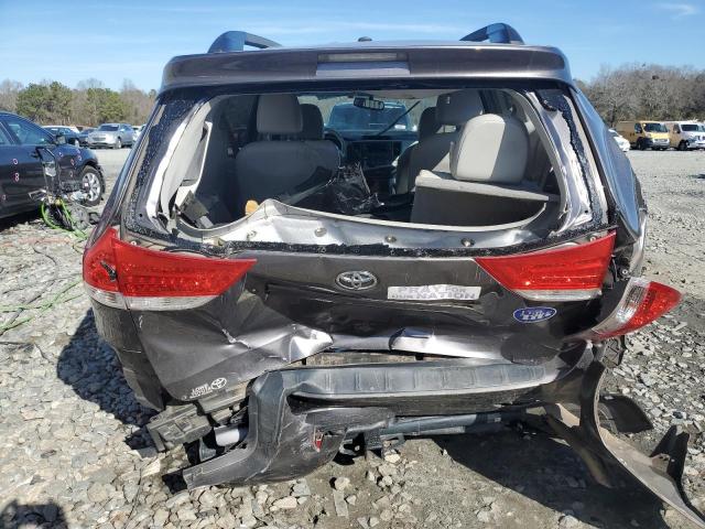 Photo 6 from auction – 2014 TOYOTA SIENNA XLE with VIN 5TDYK3DC9ES419505