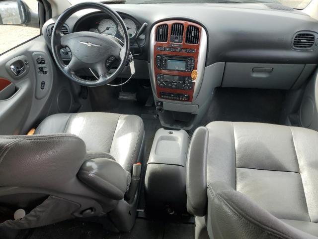 Photo 8 from auction – 2005 CHRYSLER TOWN & COU with VIN 2C8GP64L05R372189