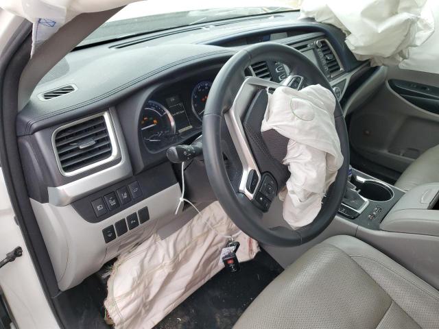 Photo 8 from auction – 2016 TOYOTA HIGHLANDER with VIN 5TDDCRFH5GS017328