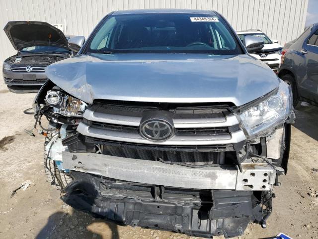 Photo 5 from auction – 2018 TOYOTA HIGHLANDER with VIN 5TDZZRFHXJS285688