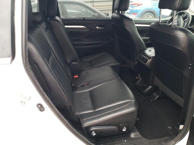Photo 10 from auction – 2018 TOYOTA HIGHLANDER with VIN 5TDJZRFH2JS887059