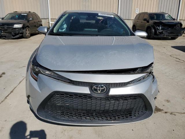 Photo 5 from auction – 2021 TOYOTA COROLLA LE with VIN 5YFEPMAE6MP161130