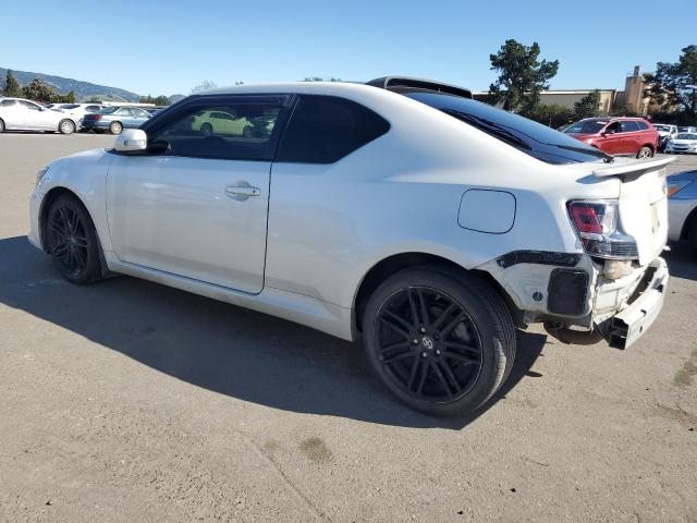 Photo 2 from auction – 2016 TOYOTA SCION TC with VIN JTKJF5C76GJ025085