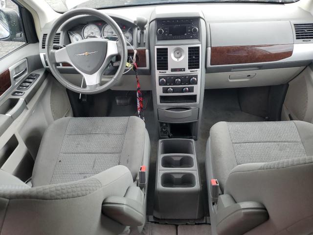 Photo 8 from auction – 2010 CHRYSLER TOWN & COU with VIN 2A4RR5D16AR359366