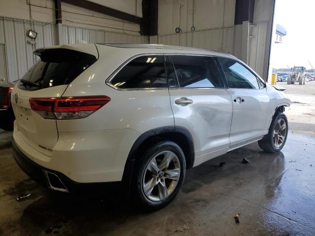 Photo 3 from auction – 2018 TOYOTA HIGHLANDER with VIN 5TDDZRFH1JS900882