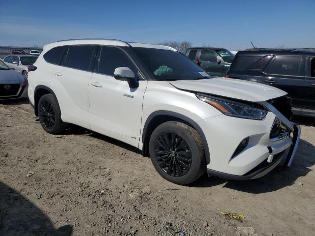 Photo 4 from auction – 2021 TOYOTA HIGHLANDER with VIN 5TDEBRCH0MS017163