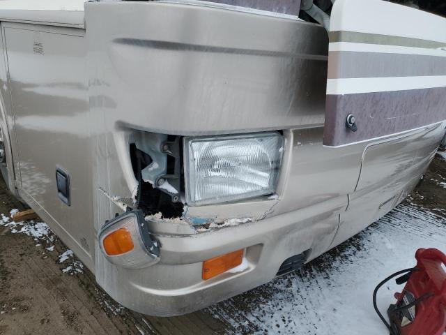 Фото 9 с аукциона – 2001 FREIGHTLINER CHASSIS X с VIN 4UZAAHBV81CJ04210