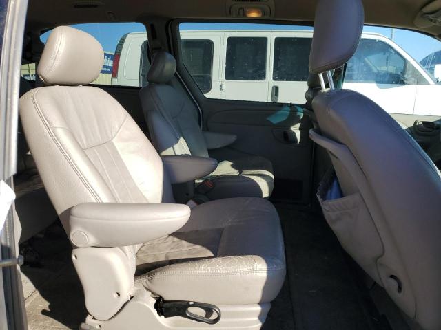 Photo 11 from auction – 2002 CHRYSLER TOWN & COU with VIN 2C4GP54L82R522671