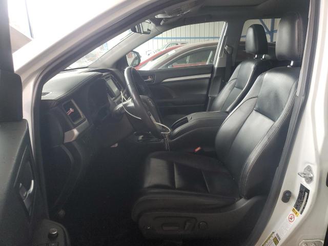 Photo 7 from auction – 2019 TOYOTA HIGHLANDER with VIN 5TDJZRFH0KS590101
