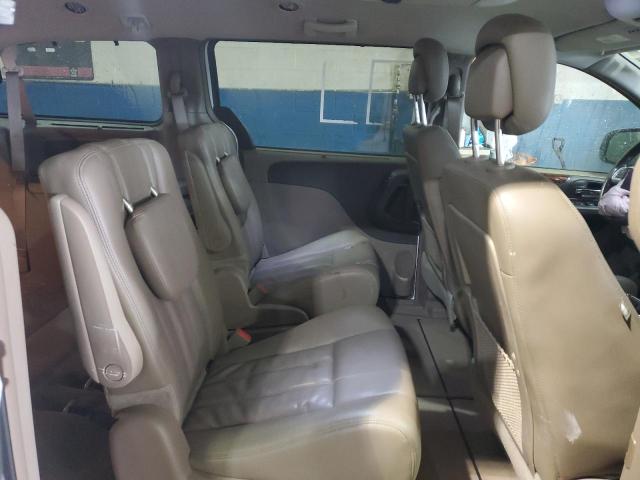Photo 11 from auction – 2013 CHRYSLER TOWN & COU with VIN 2C4RC1BG2DR818159
