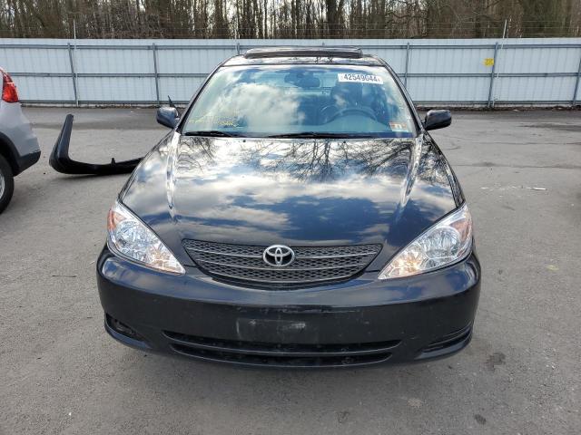 Photo 5 from auction – 2002 TOYOTA CAMRY LE with VIN JTDBF30K920023838