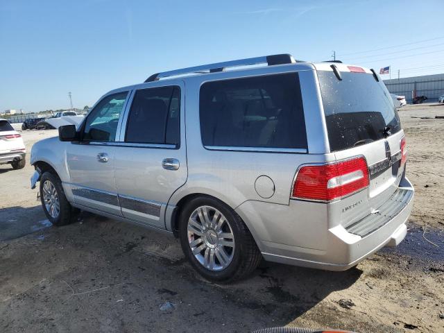 Photo 2 from auction – 2011 LINCOLN NAVIGATOR with VIN 5LMJJ2H50BEJ08744