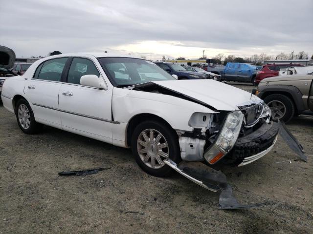 Photo 4 from auction – 2011 LINCOLN TOWN CAR S with VIN 2LNBL8CV1BX752263