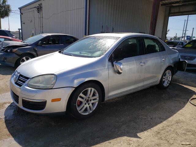 VOLKSWAGEN JETTA SE 2008 with VIN 3VWRM71K78M043583 - Photo from auction