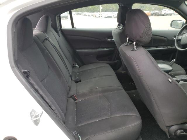 صورة رقم 10 من المزاد - 2014 CHRYSLER 200 LX مع VIN 1C3CCBAB7EN168555