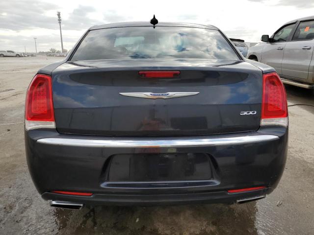 Photo 6 from auction – 2017 CHRYSLER 300 LIMITE with VIN 2C3CCAAG2HH653429