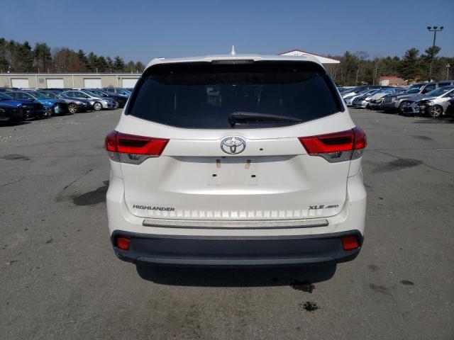 Photo 6 from auction – 2018 TOYOTA HIGHLANDER with VIN 5TDJZRFH2JS890625