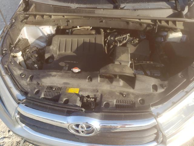 Фото 12 с аукциона – 2016 TOYOTA HIGHLANDER с VIN 5TDDKRFHXGS335786
