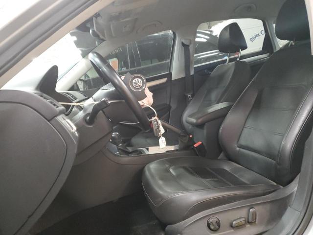 Photo 7 from auction – 2012 VOLKSWAGEN PASSAT SE with VIN 1VWBH7A39CC068025