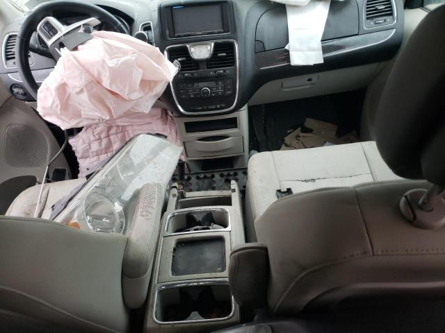 Photo 8 from auction – 2015 CHRYSLER TOWN & COU with VIN 2C4RC1BG4FR699758