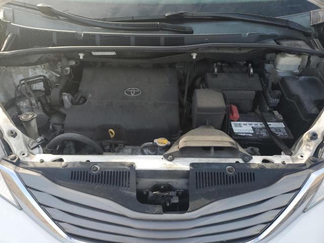 Photo 12 from auction – 2014 TOYOTA SIENNA XLE with VIN 5TDYK3DCXES482662