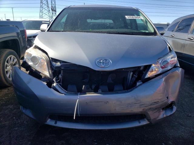 Photo 5 from auction – 2017 TOYOTA SIENNA LE with VIN 5TDKZ3DC9HS851582