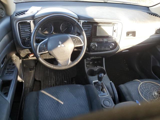 Photo 8 from auction – 2014 MITSUBISHI OUTLANDER with VIN JA4AD3A32EZ018001
