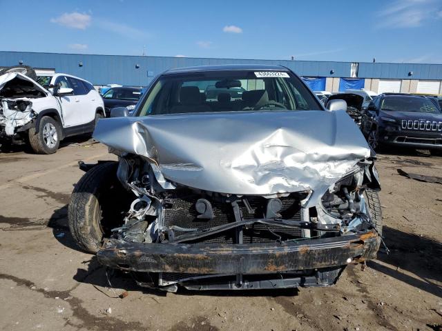 Photo 5 from auction – 2005 TOYOTA CAMRY LE with VIN 4T1BE32K95U563635