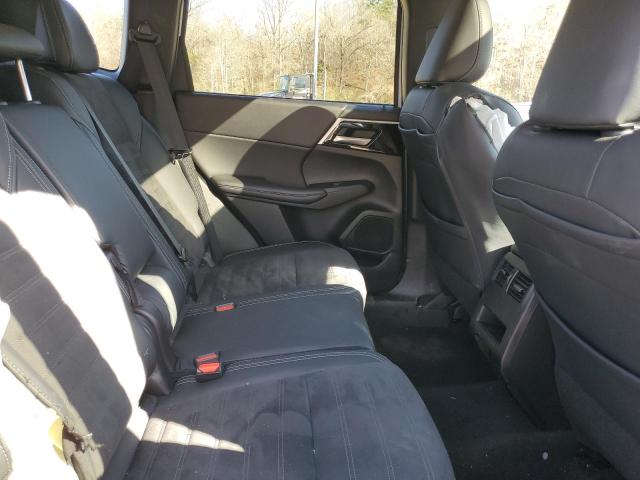 Photo 11 from auction – 2023 MITSUBISHI OUTLANDER with VIN JA4J3UA86PZ055110