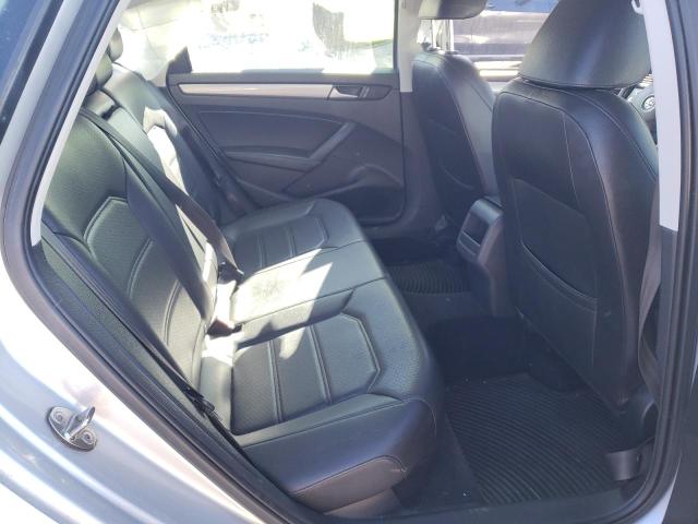 Photo 10 from auction – 2015 VOLKSWAGEN PASSAT S with VIN 1VWAT7A32FC077812