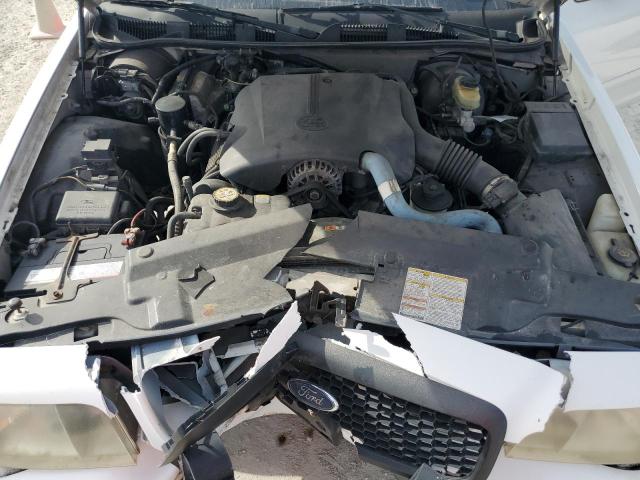 Photo 11 from auction – 2001 FORD CROWN VICT with VIN 2FAFP71W01X180381