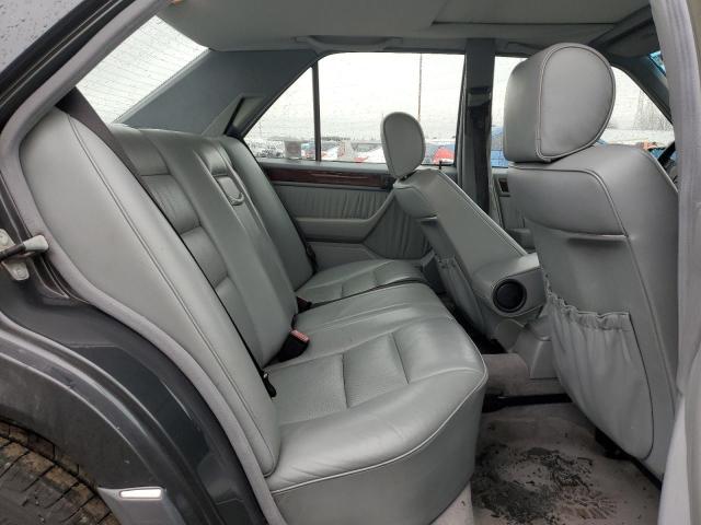 Photo 10 from auction – 1992 MERCEDES-BENZ 400 E with VIN WDBEA34EXNB778343