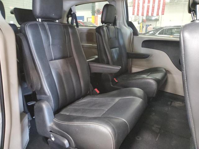 Photo 11 from auction – 2014 CHRYSLER TOWN & COU with VIN 2C4RC1BG4ER243158