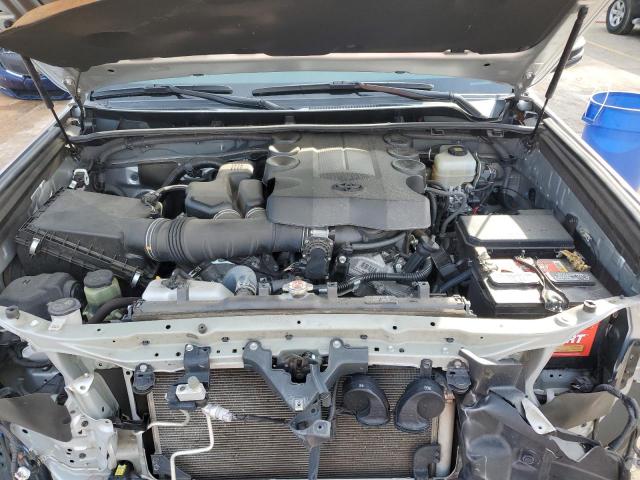 Photo 12 from auction – 2018 TOYOTA 4RUNNER SR with VIN JTEBU5JR5J5546381