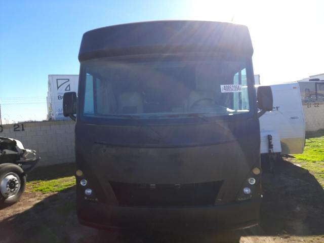 Photo 9 from auction – 2015 THOR MOTORHOME with VIN 1F65F5DY1F0A12199