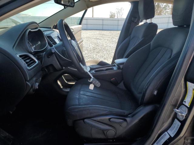 Photo 7 from auction – 2016 CHRYSLER 200 LIMITE with VIN 1C3CCCAB2GN130501