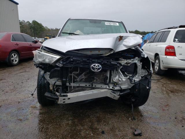 Photo 5 from auction – 2018 TOYOTA 4RUNNER SR with VIN JTEZU5JR6J5168490