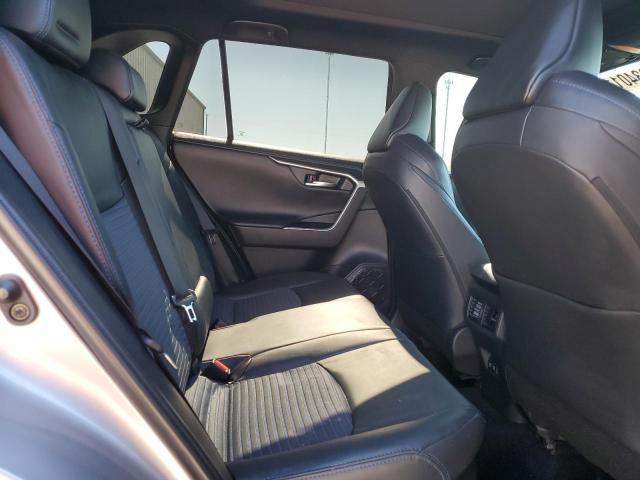 Photo 11 from auction – 2020 TOYOTA RAV4 with VIN 4T3EWRFV6LU005554