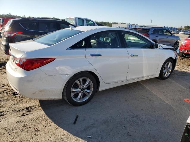 Photo 3 from auction – 2011 HYUNDAI SONATA SE with VIN 5NPEC4AC1BH125916