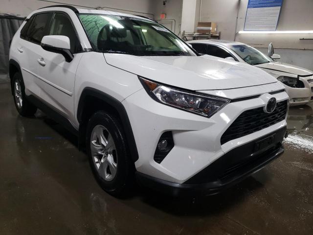 Photo 4 from auction – 2019 TOYOTA RAV4 XLE with VIN JTMP1RFV1KD007408