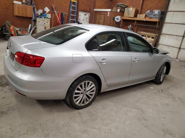 Photo 3 from auction – 2011 VOLKSWAGEN JETTA SEL with VIN 3VWLZ7AJ2BM371791