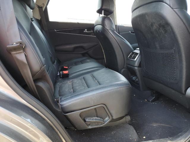 Photo 10 from auction – 2017 KIA SORENTO EX with VIN 5XYPHDA54HG323191