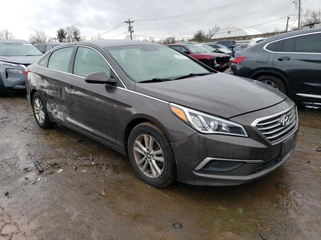 Photo 4 from auction – 2017 HYUNDAI SONATA SE with VIN 5NPE24AF3HH532142