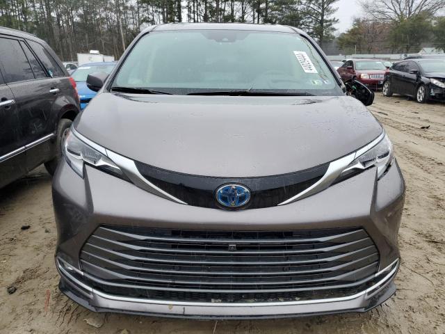 Photo 5 from auction – 2022 TOYOTA SIENNA LIM with VIN 5TDESKFC1NS042162