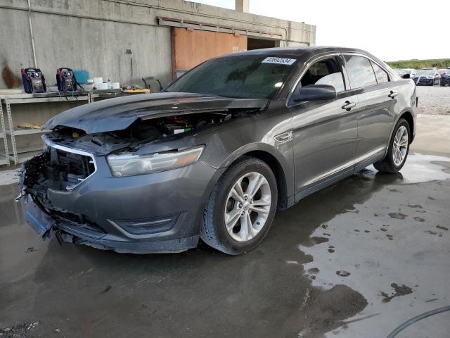 FORD TAURUS SEL 2015 مع رقم تعريف المركبة 1FAHP2E84FG174314 - صورة من المزاد