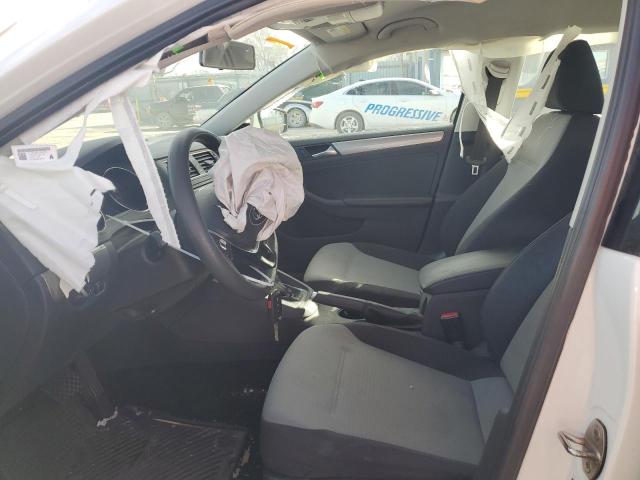 Photo 7 from auction – 2017 VOLKSWAGEN JETTA S with VIN 3VW2B7AJ9HM318675