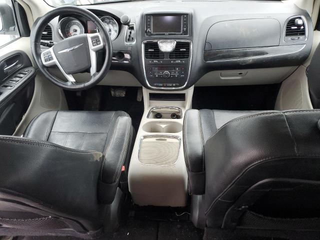 Photo 8 from auction – 2016 CHRYSLER TOWN & COU with VIN 2C4RC1CG2GR127006