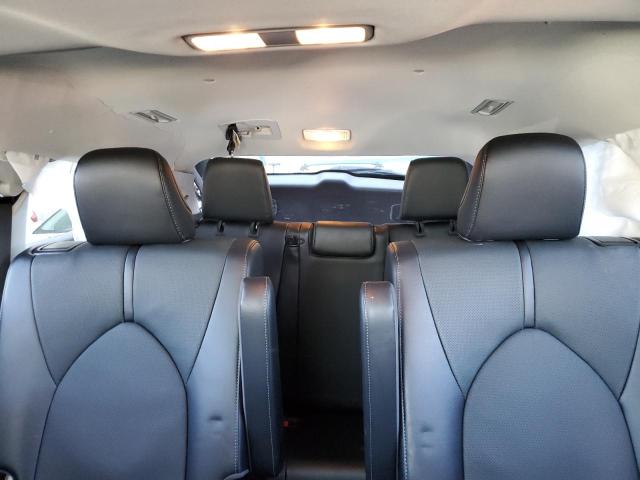 Photo 10 from auction – 2022 TOYOTA HIGHLANDER with VIN 5TDDZRBH2NS206200