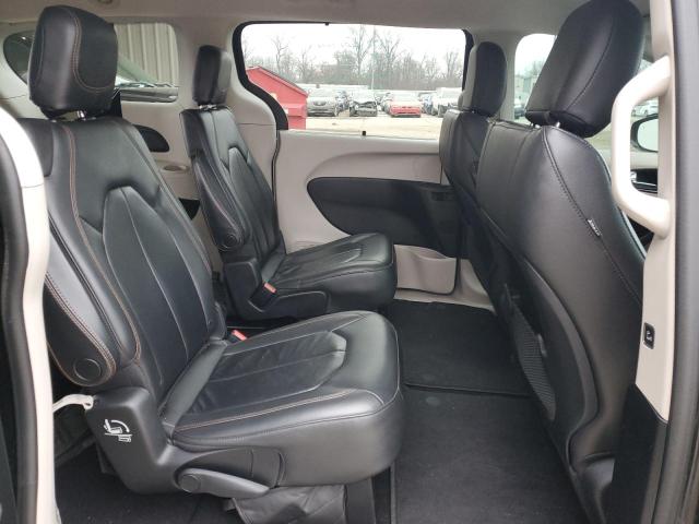 Photo 10 from auction – 2017 CHRYSLER PACIFICA T with VIN 2C4RC1BG5HR569166